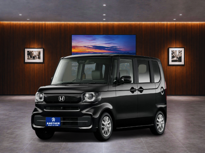 HONDA N-BOX（JF5型/クリスタルブラックパール）画像